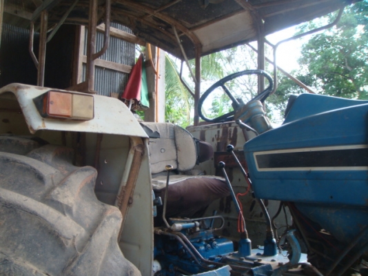 ขายรถไถฟอร์ด 6610