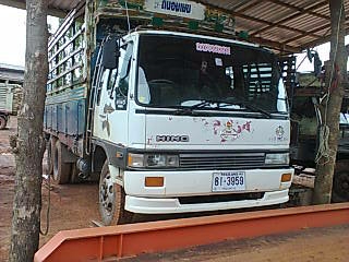 ฝากขาย Hino 10 ล้อ 1 เพลาเครื่อง HO7C FL167