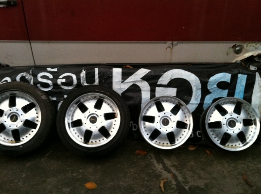 ขายล้อเเม็กซ์ เบน ขอบ 17 มี 2 ชุด