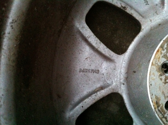 ขายล้อเเม็กซ์ เบน ขอบ 17 มี 2 ชุด ขายล้อเเม็กซ์ เบน ขอบ 17 มี 2 ชุด