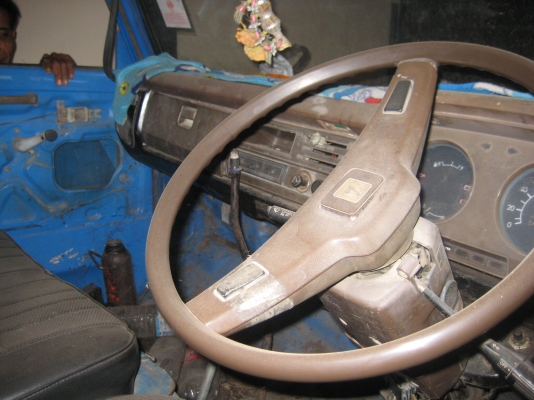 -ขายเป็นคู๋หกล้อNPR115+หนุ่มทางหลวง -ขายเป็นคู๋หกล้อNPR115+หนุ่มทางหลวง