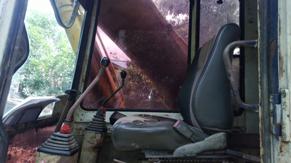 PC200-5 ไฟฟ้าครบ มีเล่มทะเบียน คอนโทนยาว รถทำงานอยู่...