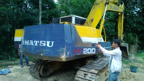 PC200-5 ไฟฟ้าครบ มีเล่มทะเบียน คอนโทนยาว รถทำงานอยู่...