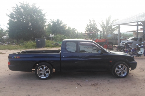 ขาย MITSUBISHI STRADA