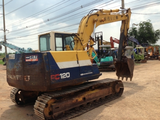 ขายรถแบคโฮ KOMATSU PC120-5 มี VDO ระบบไฟฟ้าเต็ม รถนอกนำเข้าสภาพสวย สนใจติดต่อ 089-8368497
