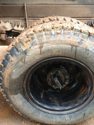 ขาย มิตซู 6 ล้อดั๊มใหญ่ 195 แรงม้า / ยาง 900-20 / กระบะดั๊มยาว 3.7 เมตร