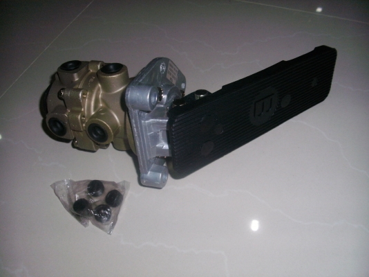 ขาเหยียบเบรคชิพฟี่ FUSO