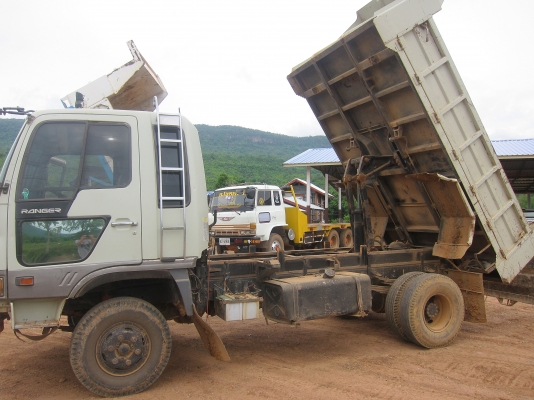 HINO 6ล้อดัมพ์ สิงห์ไฮเทค 195 แรงม้า