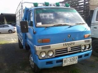 ขาย6ล้อกลาง ISUZU TL100HP เครื่องเดิม4BC1 100แรงแห้งๆไม่เยิ้มแรงดี ช่วงล่างแน่นคัสซีสวยไม่ผุไม่ดาม กระบะพื้นไม้คอกเหล็กยาว4.30ม. สภาพสวยไม่ผุไม่หัก หัวบางภายในสวยคอนโซลครบ ยางดี6เส้น สภาพพร้อมใช้ พร้อมลุยงาน ราคาต่อรองได้ครับ