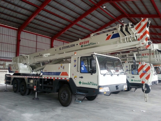 บริการให้เช่ารถเครน