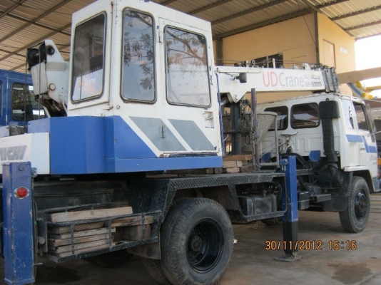 บริการให้เช่ารถเครน