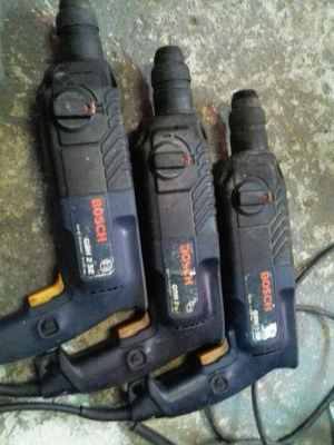 ขาย !! สว่าน BOSCH  2  ระบบ พร้อมใช้งาน