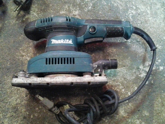 ขาย !!  เครื่องขัดกระดาษทราย 220V. ของแท้