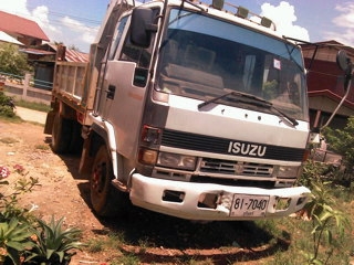 ขายรถดั้มร็อกกี้195 แรง