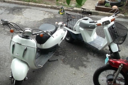 ขาย Honda Joker ประกอปใหม่ เครื่องดี สตาร์ทติดง่ายครับผม  รถพร้อมใช้ เครื่อง 50cc. มีสตาร์ทมือ ระบบไฟติดครบ ขี่เล่นได้เลยครับ