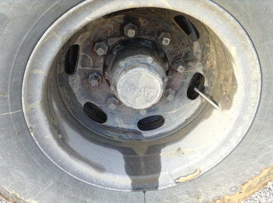 ขาย  HINOFM  2 PND 2. เพลา.