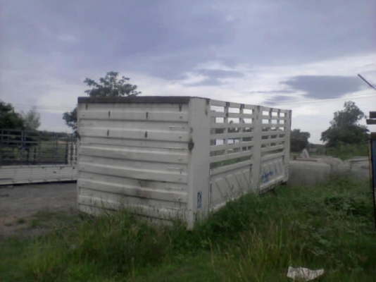 ขาย กระบะคอกเหล็กไม่ดั๊ม สามมิตร / กระบะยาว 6.30 เมตร ( ถอดออกจาก ฮีโน่ เม้ก้า! )