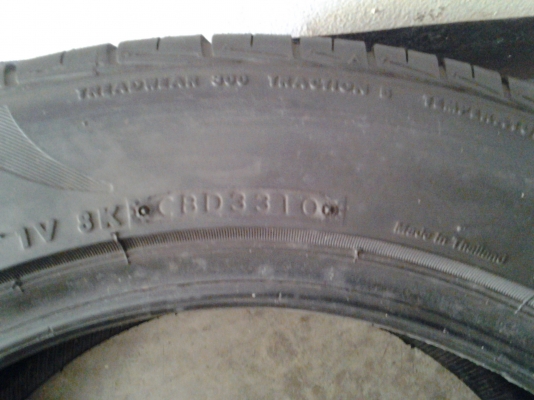 ขายยาง บริดสโตน 205/55/16  ปี 10   1 เส้น ดอกเต็ม สภาพดี