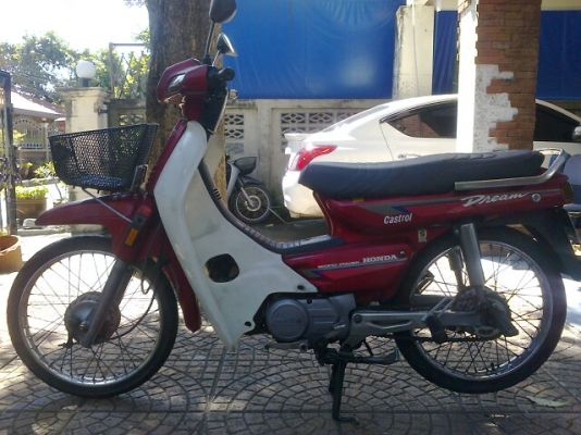 ขาย dream 100 คุรุ ปี38 8900 เดิมๆแห้งๆ ทะเบียนชุดโอน