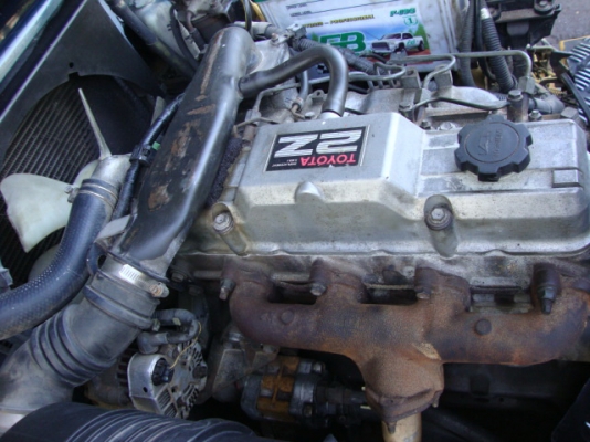 ขายรถโฟล์คลิฟท์ TOYOTA  7FD20   เครื่องยนต์ดีเซล เกียร์ธรรมดา  เสาสูง 4,000  มม.  งา 1,070  มม.  ยางตัน