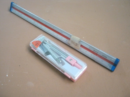 สเกล 3 เหลี่ยม INCA JAPAN