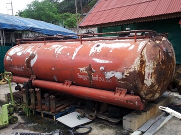 ขายแท้งน้ำมันติดรถสิบล้อเก่าขนาด 15,000 ลิตร