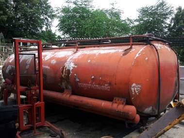 ขายแท้งน้ำมันติดรถสิบล้อเก่าขนาด 15,000 ลิตร