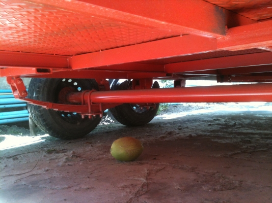 ขาย. เทลเลอร์พ่วงท้ายบรรทุกแมคโคร