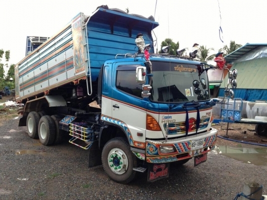 ต้องการขายรถดั้ม hino maga 320hi-speed