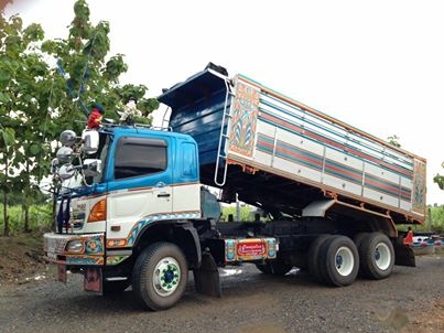 ต้องการขายรถดั้ม hino maga 320hi-speed