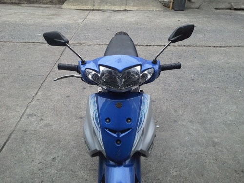 suzuki best ปี 50 รถบ้าน เดิมๆ ชุดสีสวย มีเล่ม เอกสารครบ ทดลองขับก่อนได้จ้า