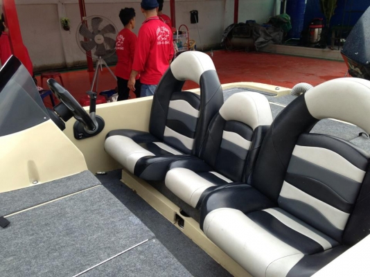 ขายเรือแบส V-peak Z5 เครื่อง 115hp