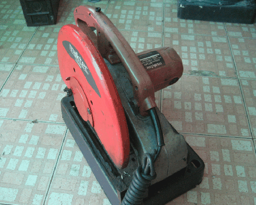 ขายด่วนไฟเบอร์ตัดเหล็ก maktec MT240 แท้แน่นอน 100\%