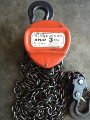 ขายด่วน รอกโซ่ 3 ตันเหลี่ยม