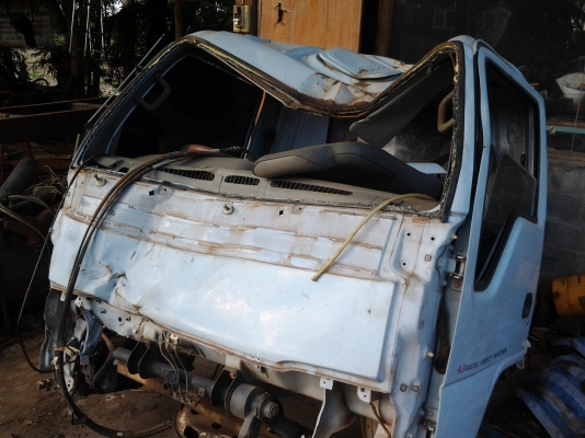 Isuzu NKR หัวการ์ตูน อุปกรครบ สายเกียร หม้อลมเบรค คอนโซลพอได้