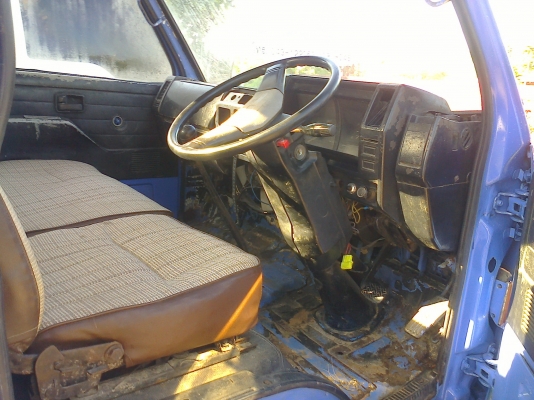 ของถูกมาแล้ว มิตซู CANTER แรงวางหัว NKR เครื่องดี แชชซีสวย เอกสารลงเล่มหมดแล้วครับ