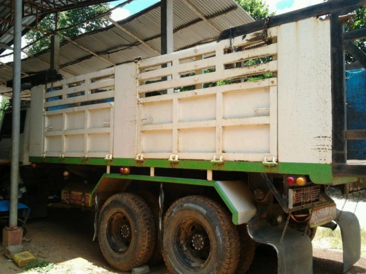 HINO F17 - 195 HP HO7D เจ้าอินทรีย์ สิบล้อดั๊มพ์ 2 เพลา กระบะดั๊มพ์เหล็ก 12 ตันสภาพสวย เครื่องแน่นแรงดีลงเล่มครบถูกต้อง ภายในเก๋งคอนโซลสวยครบ พวงมาลัยเพาเวอร์ ระบบเบรคทริ๊ปฟี้ ช่วงล่างคัชซีสวยไม่มีดาม ยางสภาพดี 70\% พร้อมบรรทุกพร้อมใช้งาน เอกสารเล่มทะเบียน