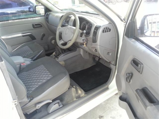 Dmax SXปี04 สีขาว พาวเวอร์ เครื่อง2500 สภาพสวยมากๆ ยางใหม่ 4 เส้น ภายในกิบ แอร์ วิทยุ วิ่ง 200000 ราคาต่อรองได้