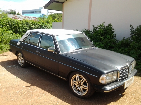 ขาย BENZ รุ่น 250 เครื่อง 1J  ติด LPG  เครื่องดี สภาพดี พร้อมโอนครับ