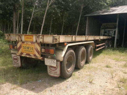 ขาย หาง พี้นเรียบ 3 เพลา แท้ ปี 51    สนใจติดต่อ 081 - 6079515