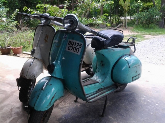 ขาย Vespa 64 เครื่องดี สีแห้งๆ ราคา 28,000(ขาว) และ 29,000(เขียว)ครับ