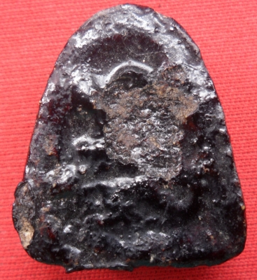 พระปิดตาหลังแบบเนื้อผงคลุกรัก หลวงพ่อปาน วัดเคลือวัลย์ พระปิดตาหลังแบบเนื้อผงคลุกรัก หลวงพ่อปาน วัดเคลือวัลย์