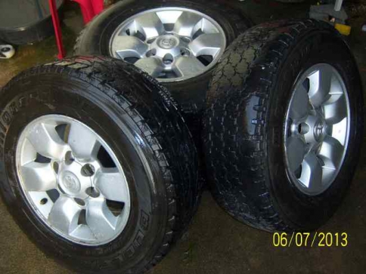 แม็ก พรีรันเน่อ ขอบ 15 พร้อมยาง 215 70 R15