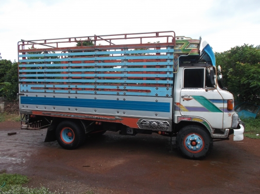 ขาย!! HINO KM310 รถล่อง กระบะมิเนียม คอกไม้มะค่า ขาย!! HINO KM310 รถล่อง กระบะมิเนียม คอกไม้มะค่า
