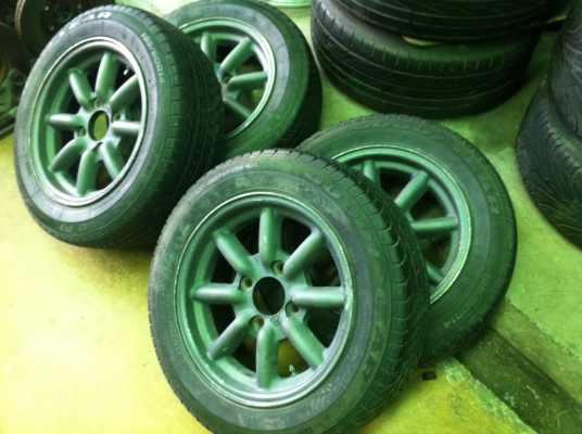 กล้วย Black Racing (made in japan) พร้อมยาง