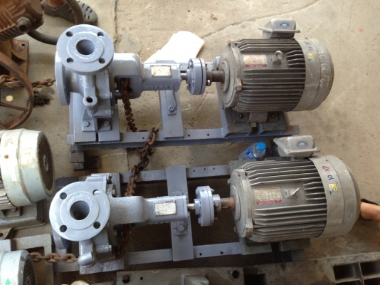 ขายปั้มน้ำหอยโข่ง ขนาด 10 HP. หัวปั้ม Ebara ใบพัดทองเหลือง สภาพดีพร้อมใช้งาน มี 2 ตัวครับ