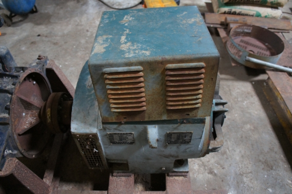 เครื่องปั่นไฟ