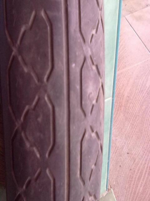 ขายยางหน้า sr400 ดอกยาง75\%ขนาด 3.50-18 แถมยางนัยไม่มีแผล ราคา500บาท พร้อมส่ง 085-2649088 สุพรรณบุรี