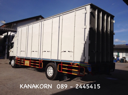 ขายตู้ประตู 10 บานไม่มีเสากลาง สภาพใหม่