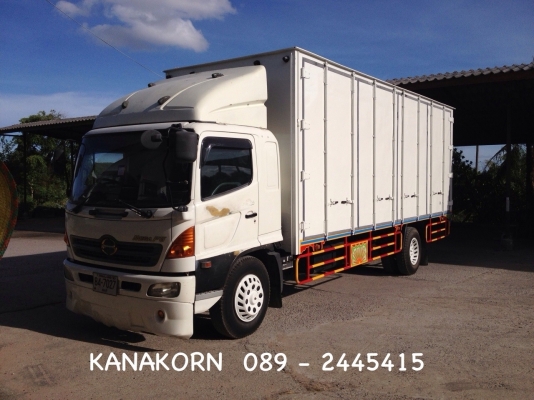 ขายตู้ประตู 10 บานไม่มีเสากลาง สภาพใหม่